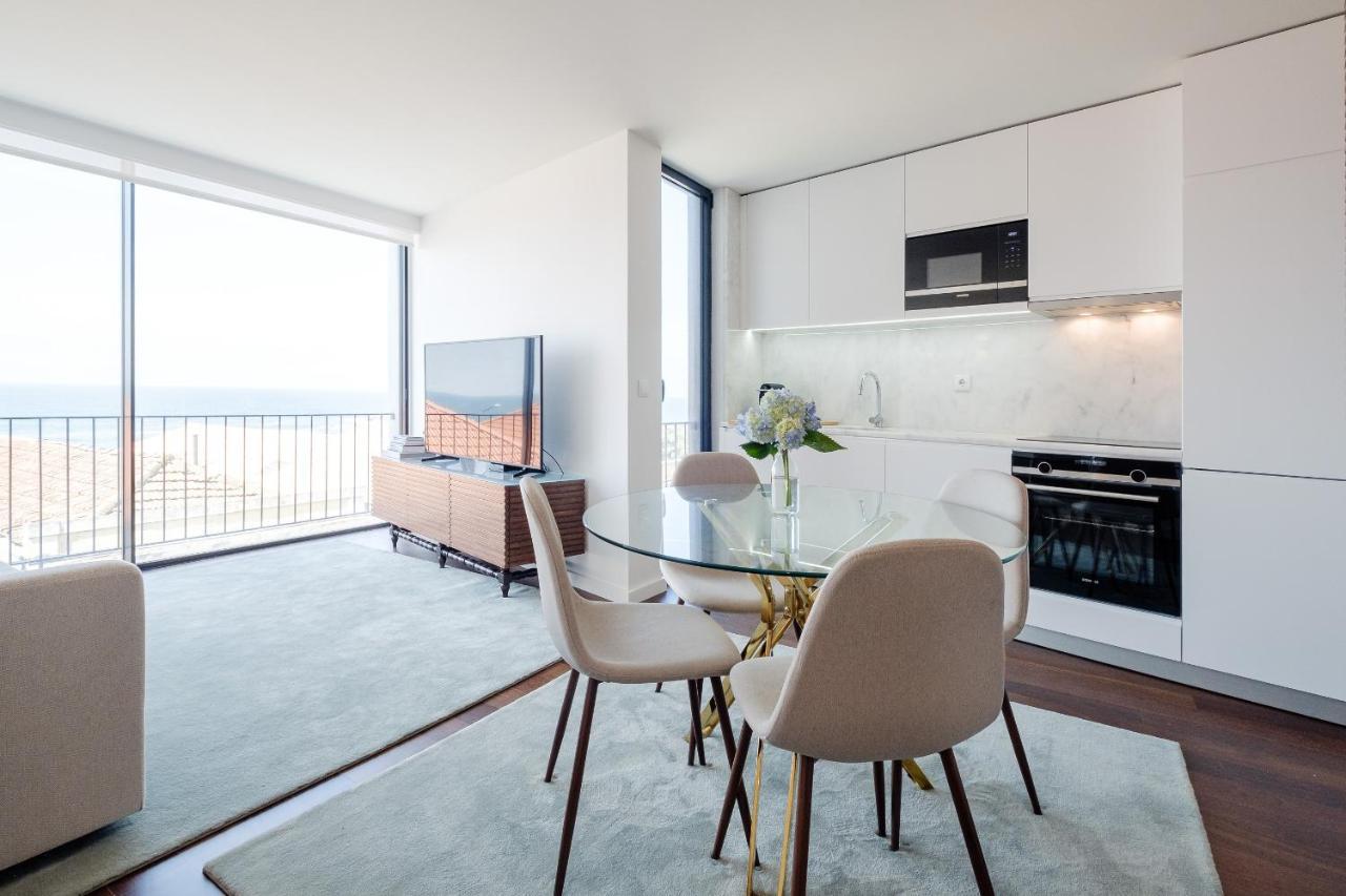 Boutique Rentals- Bliss By The Sea Apt- Ocean Views In Foz Beach OOporto Exterior foto